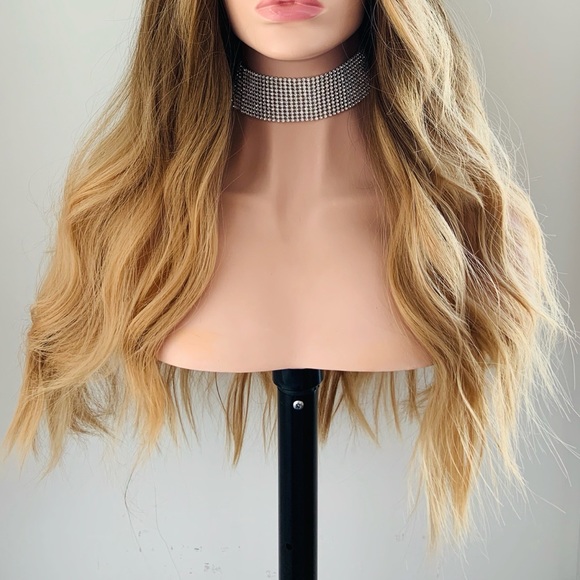 Effortless Style 22” Ombre Golden Brown/Blonde Synthetic Wig - Picture 2 of 10